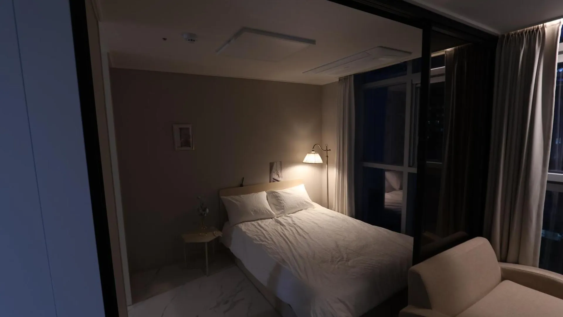 City Hall,Central Seoul Apartment South Korea