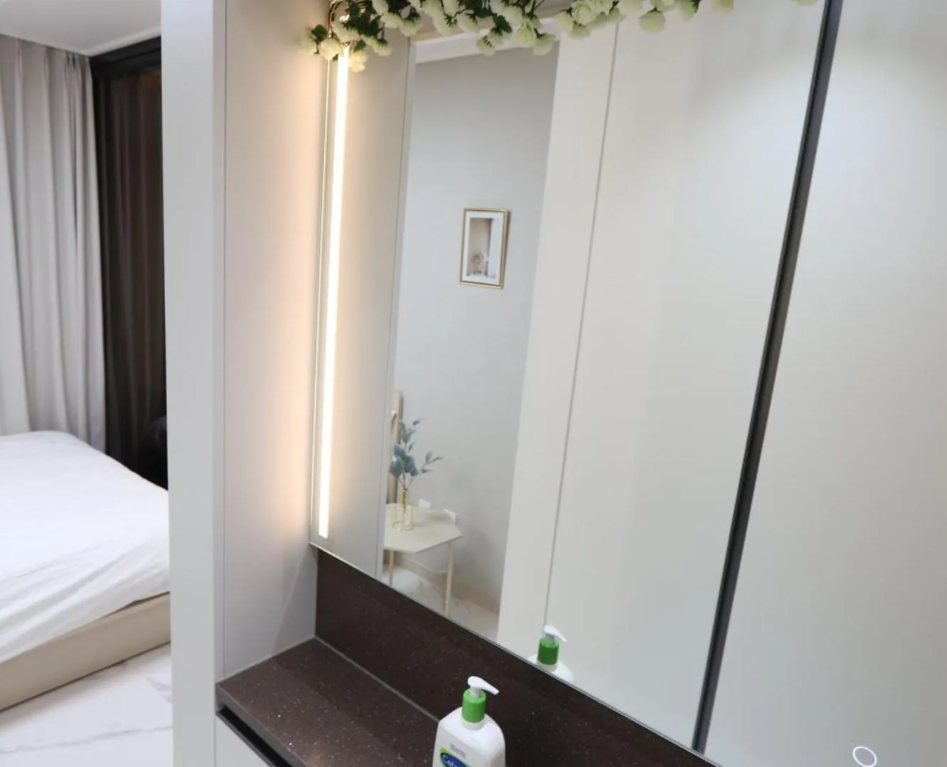 City Hall,Central Seoul Apartment 0*,