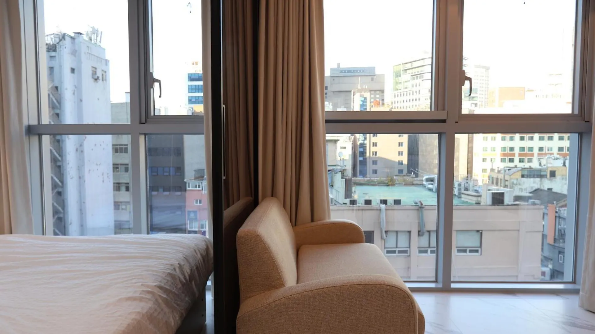 City Hall,Central Seoul Apartment 0*,